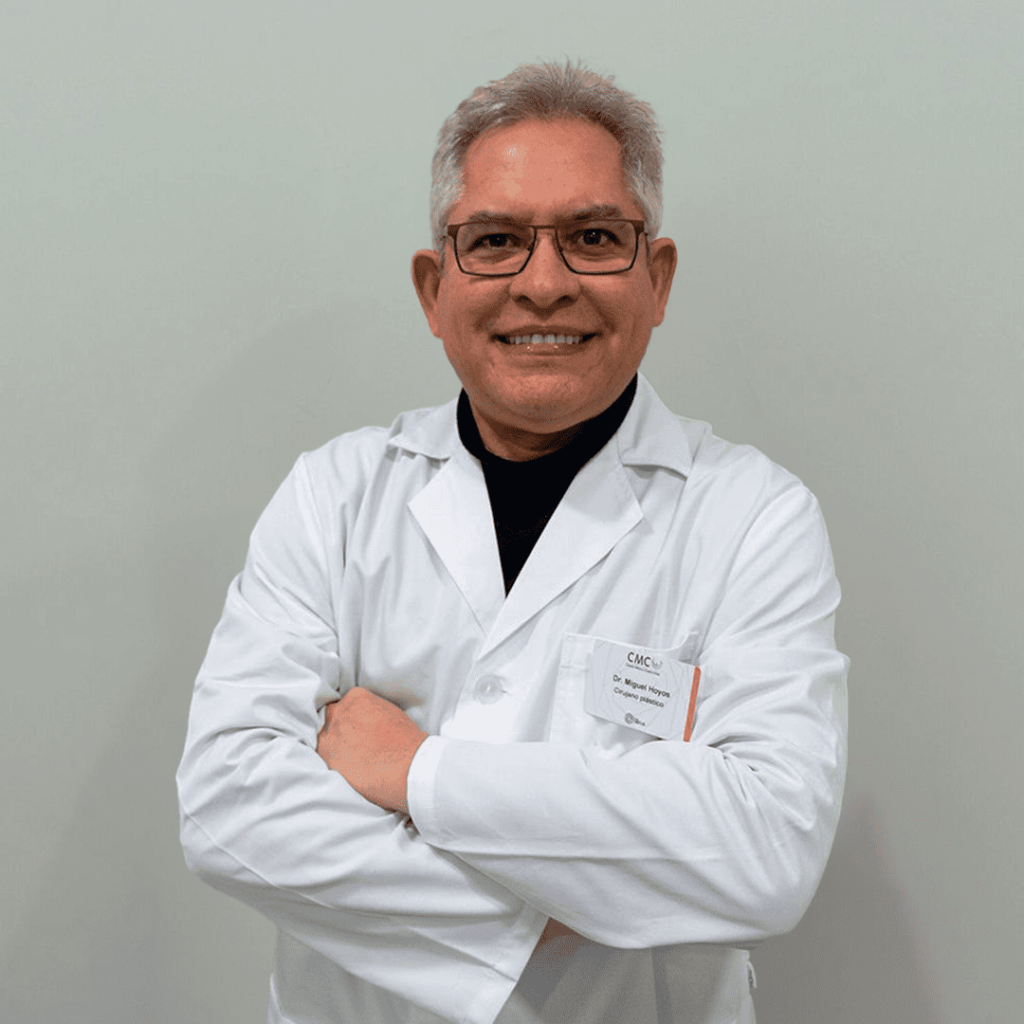 Dr. Miguel Hoyos. Cirujano plástico en Virtus Estética.