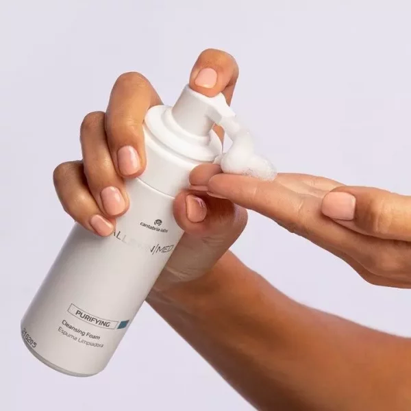 Espuma Limpiadora - Cleasing Foam de all skin med en Virtus Estética