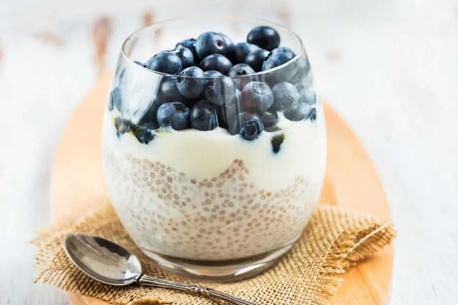 Yogurt con chía, una receta con alto contenido en fibra. 